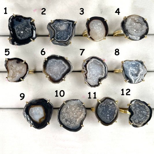 Rings by Selection Anokha Brass Gold Plated 15 - 25 MM Black