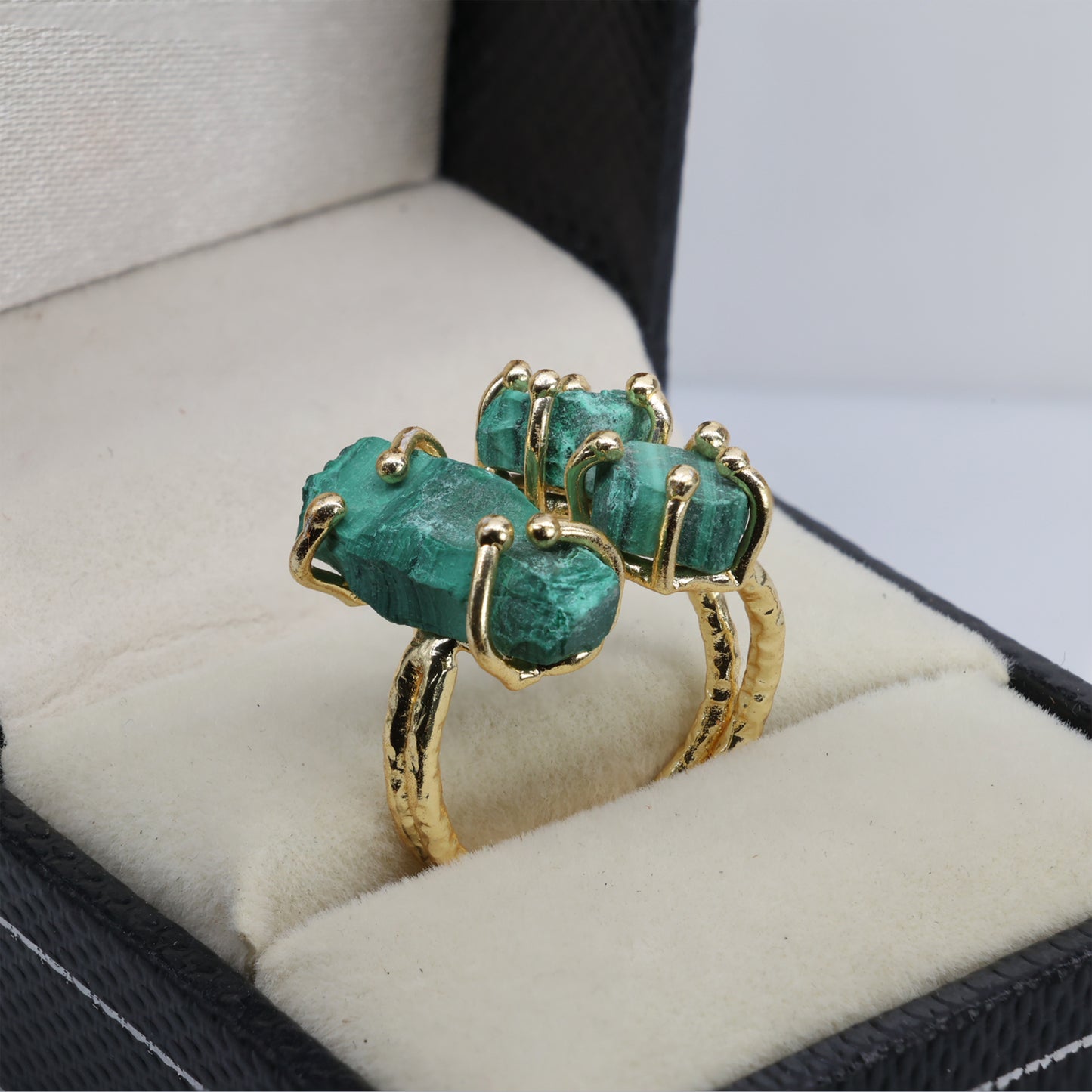 Bague de pierres précieuses naturelles réglables, bague de fiançailles en cristal brut, bague de pierre de naissance d’avril, 25 - 35 mm, bijoux d’approvisionnement en gros et spectacles de pierres précieuses