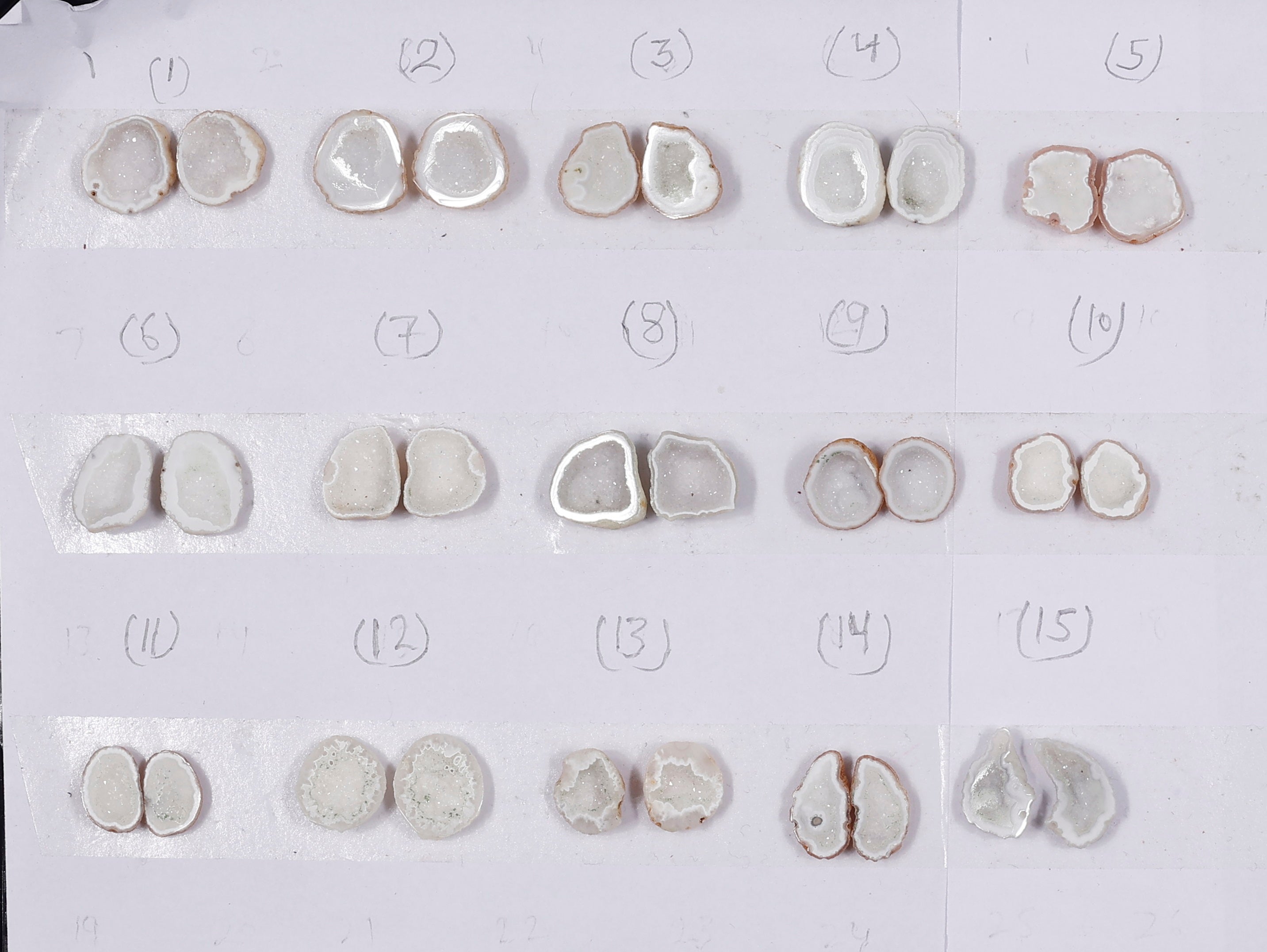 Geode Pairs (Earring) by Selection 20-25 mm White Color