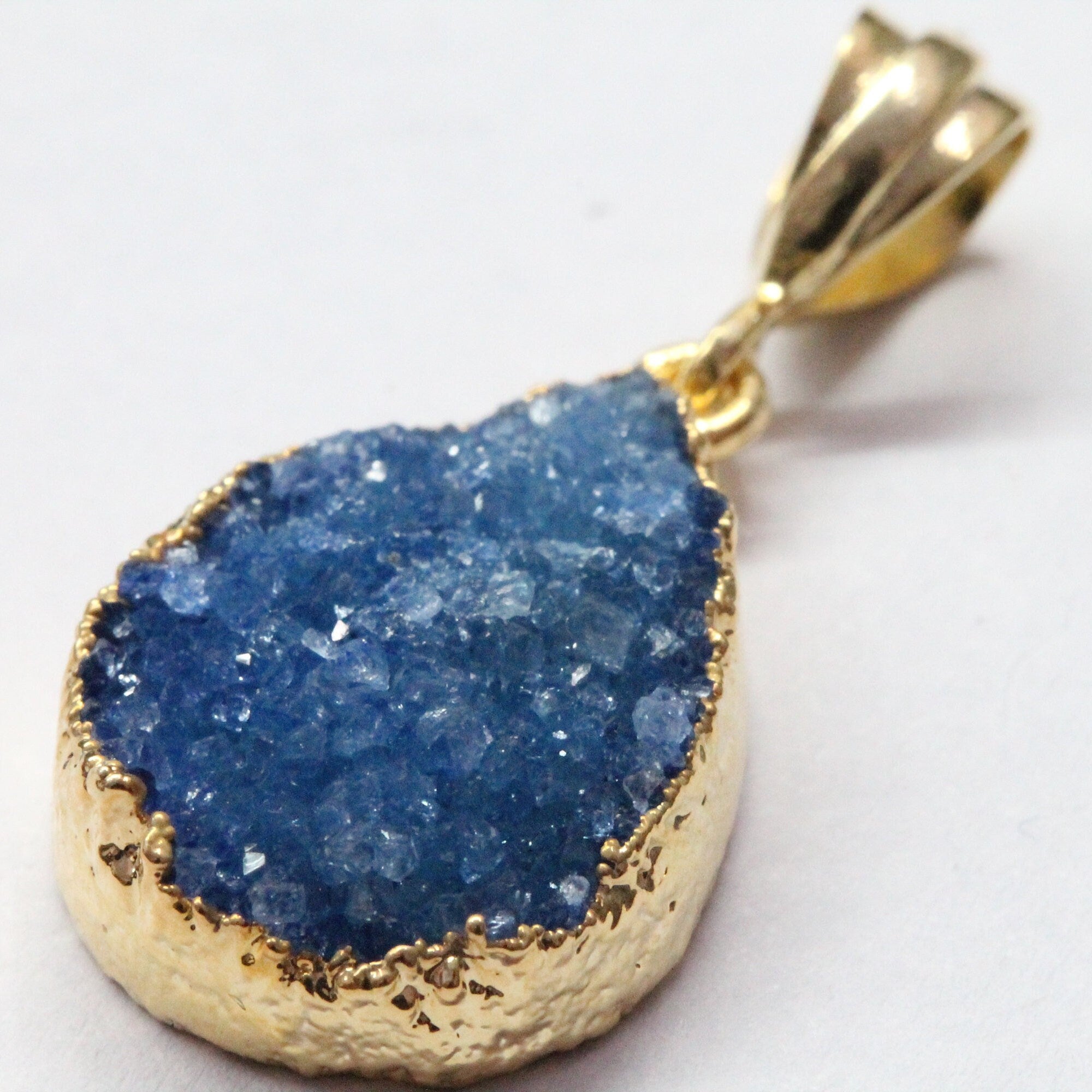 druzy Pendants, 15 * 20 MM, Natural Quartz gemstone, wholesale druzy pendant necklace, Druzy Pear, Gem Stone Pendants - Meena Design