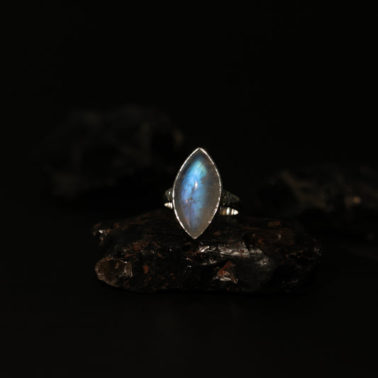 Mondstein-Silberring, weißer Regenbogen, handgefertigter Silberschmuck, Chakra-Schmuck, natürliche Edelsteine