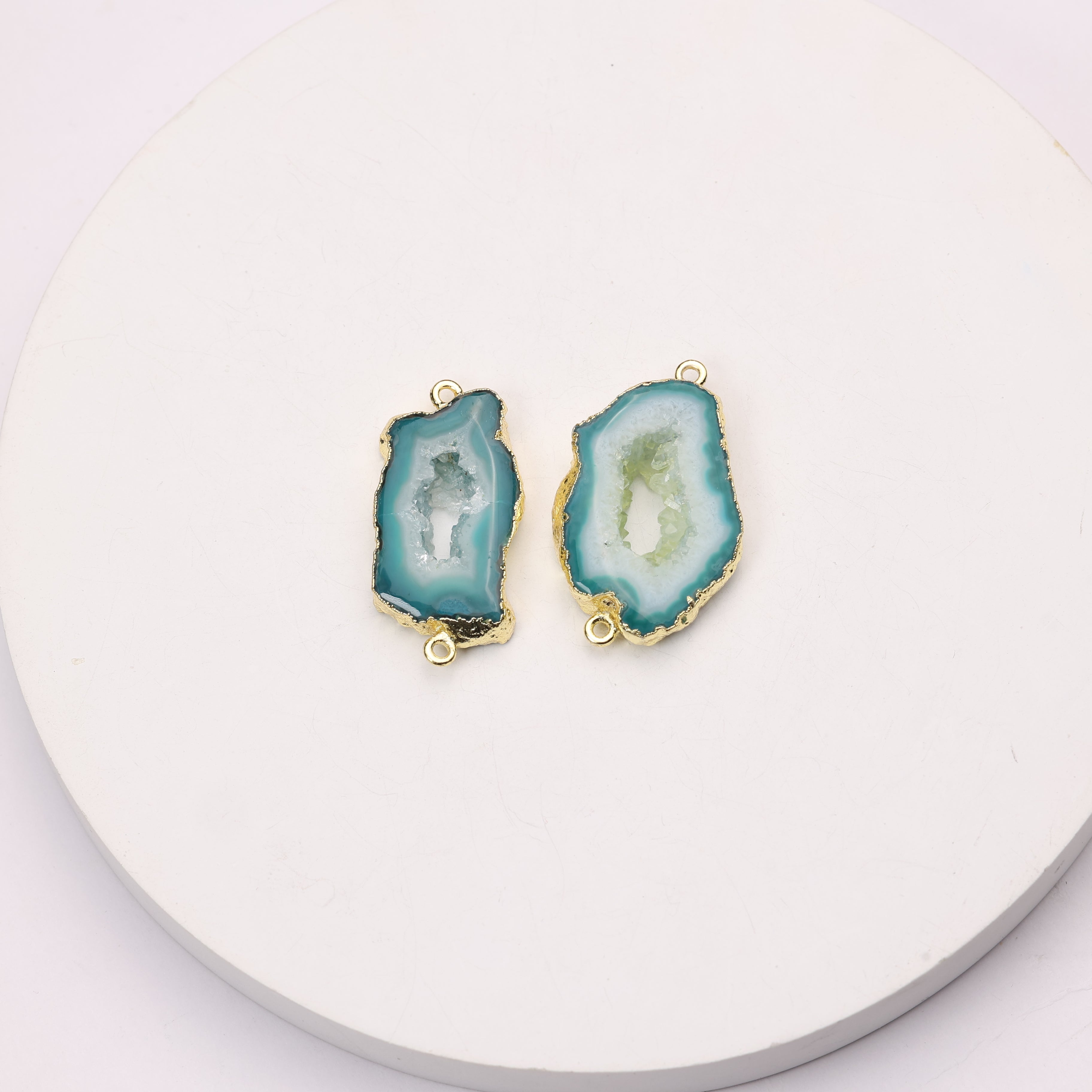 Gold-plated geode connector for DIY jewelry