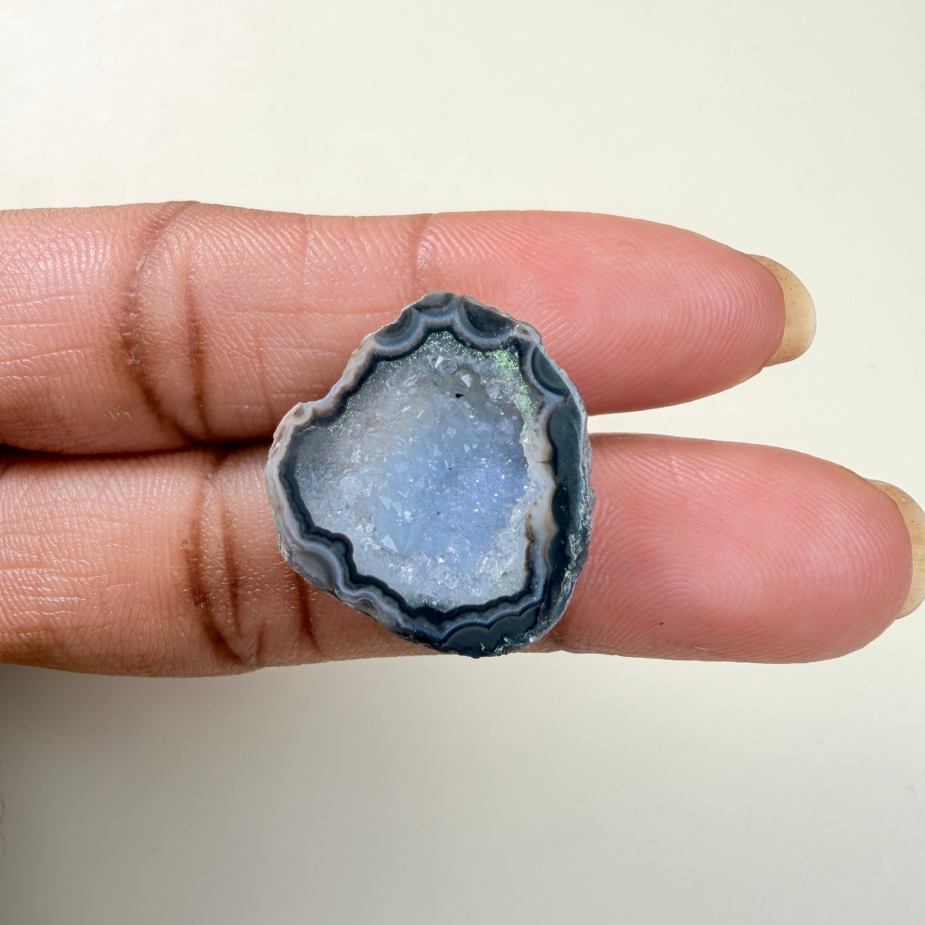 Black Geode Druzy Slice 20–25mm for Ring Making | Natural Agate Geode Gemstone | Wholesale Jewelry Supplies