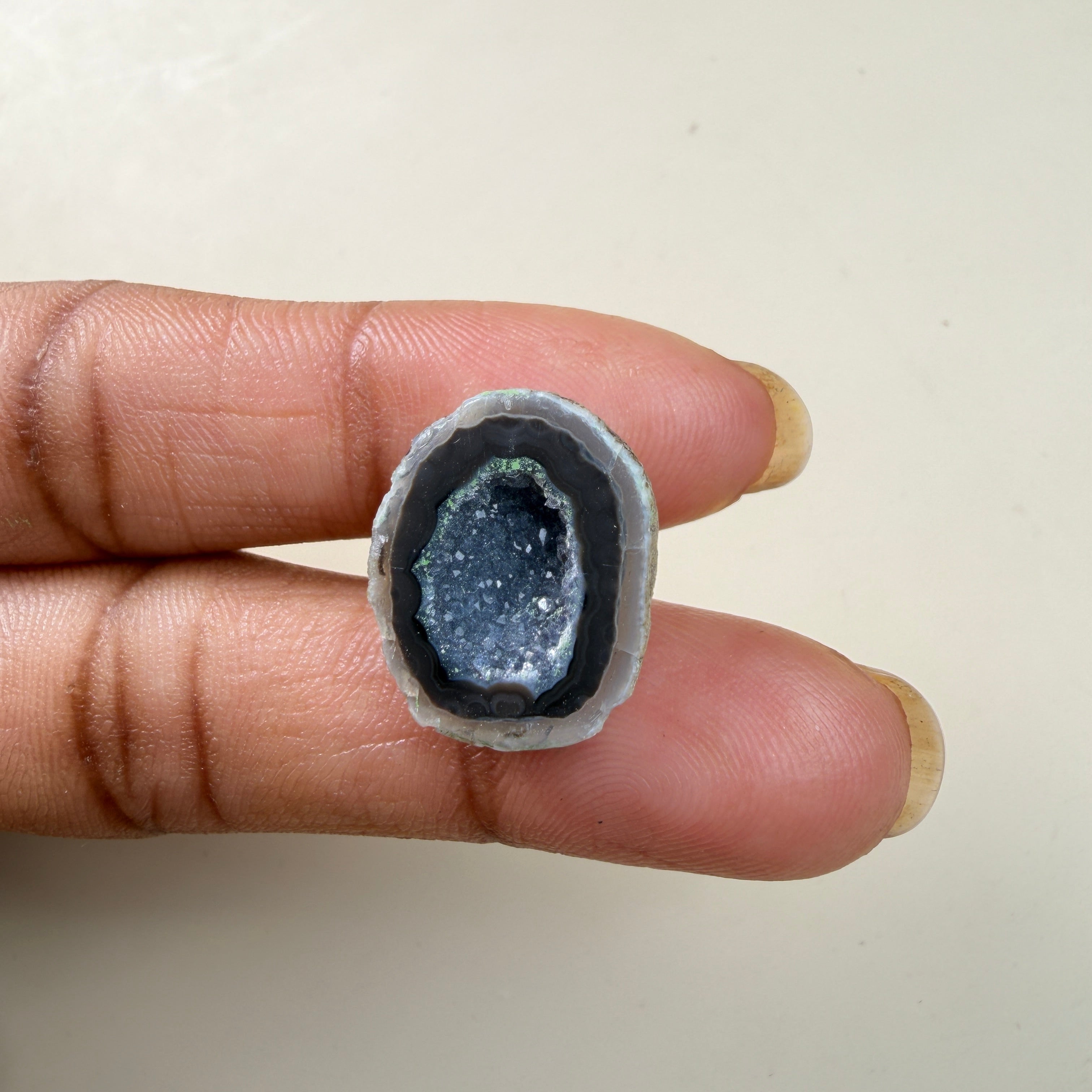 Black Agate Druzy Geode Slice 20–25mm | Natural Raw Stone for Handmade Rings | Wholesale
