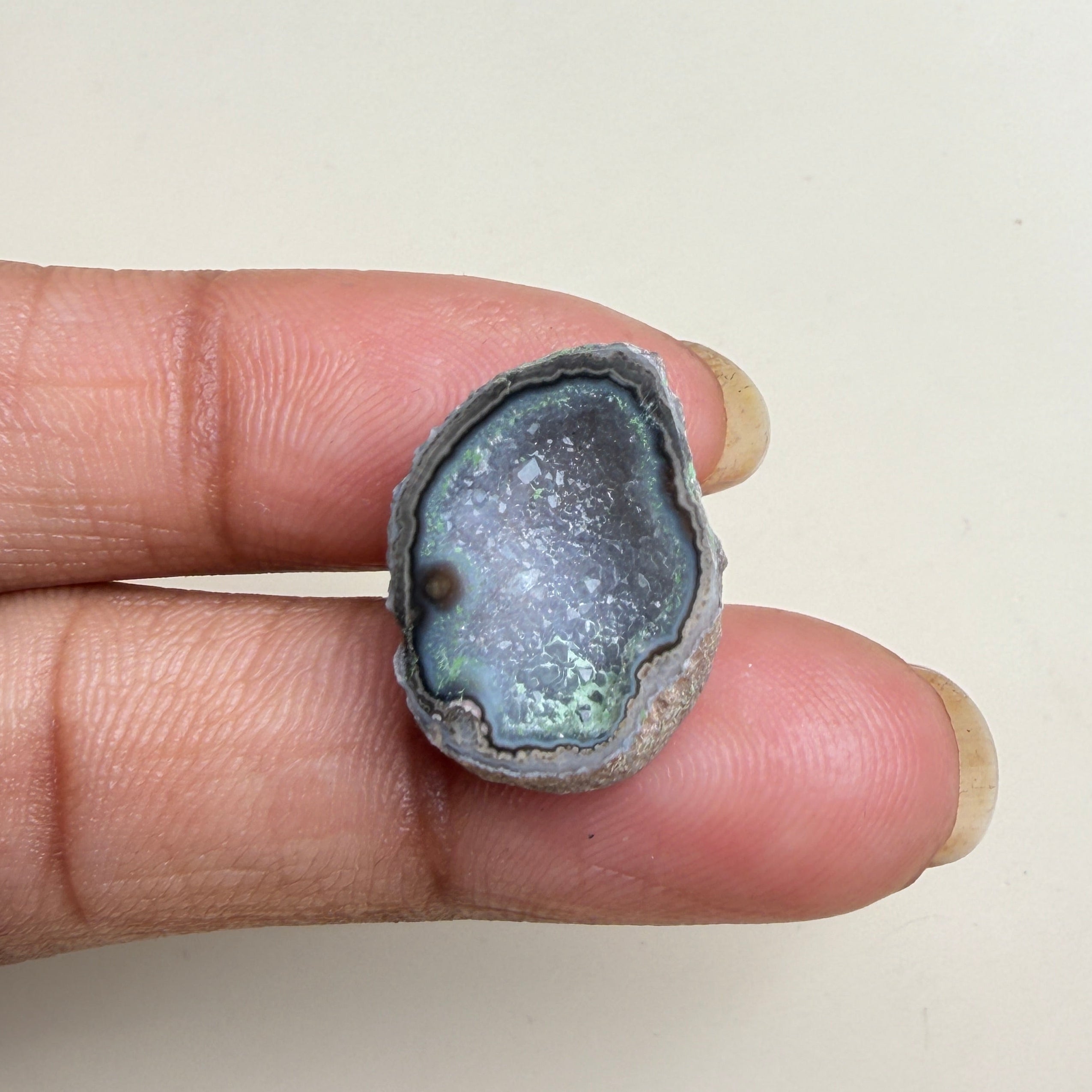 Raw Black Geode Druzy 20–25mm | Agate Slice Stone for Wholesale Jewelry