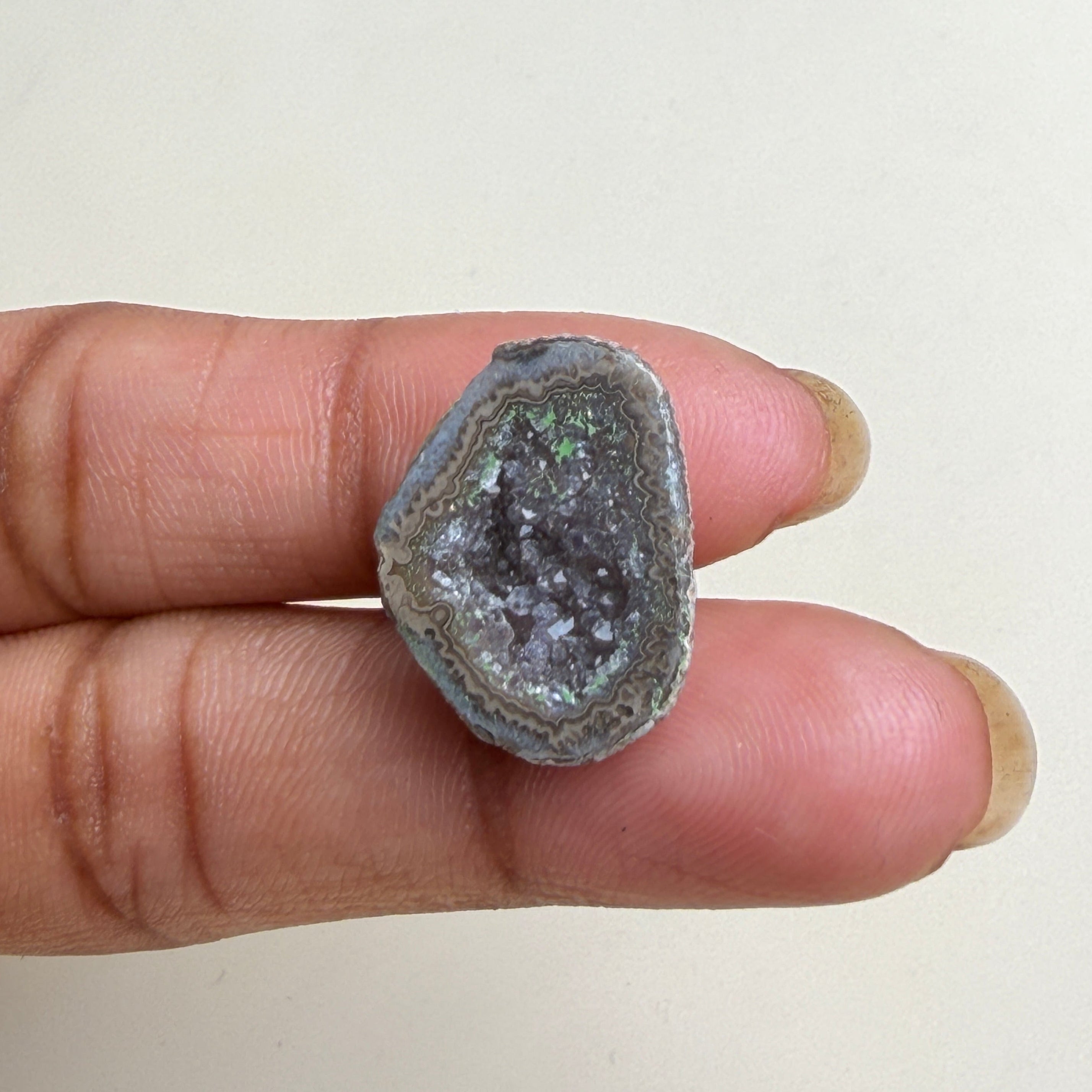 Black Druzy Geode Agate Slice 20–25mm | Jewelry Supply Stone