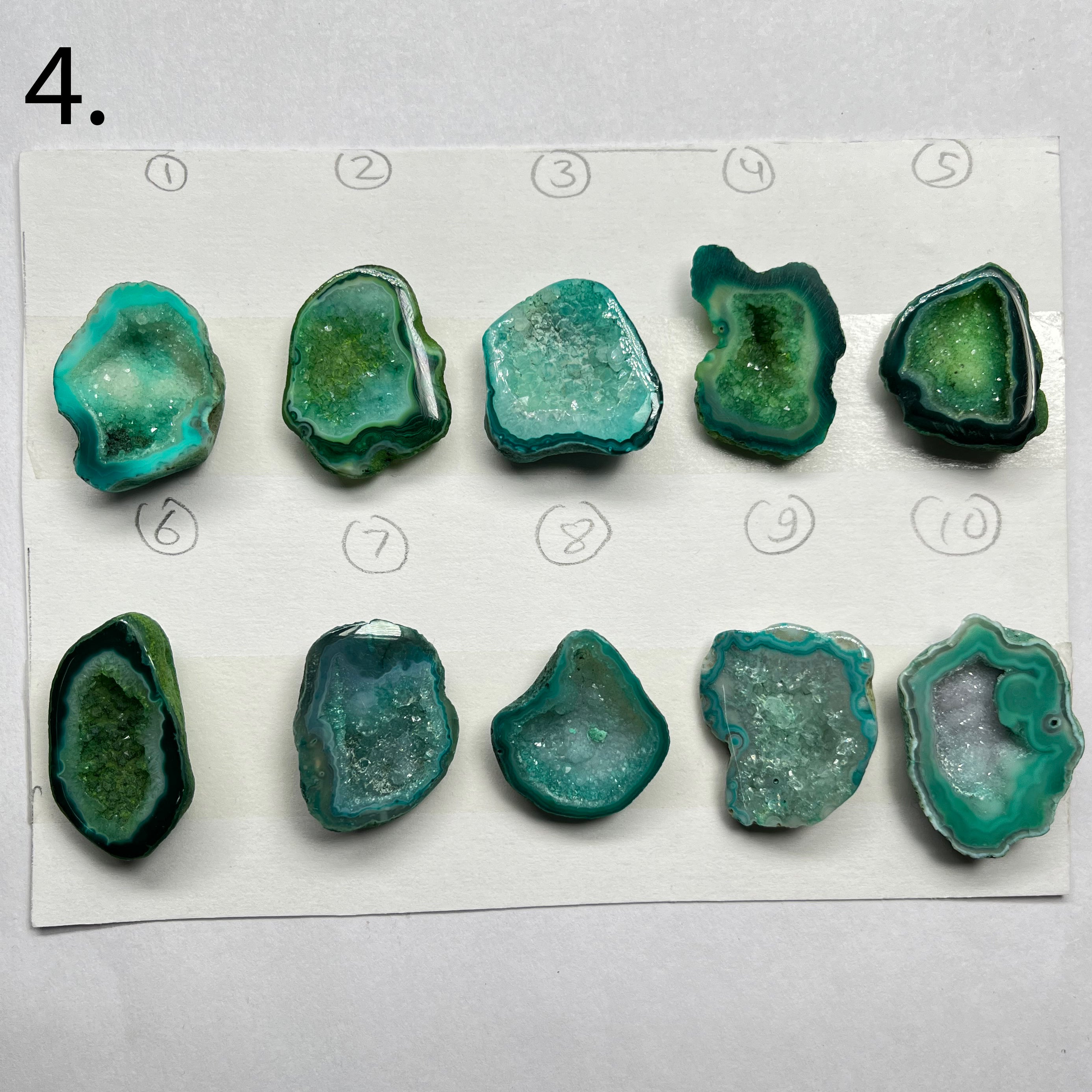 Geode Pendant stone by Selection 25 - 35MM Green