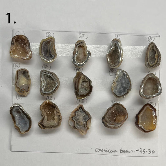 Geode Pendant stone by Selection 25 - 30mm brown