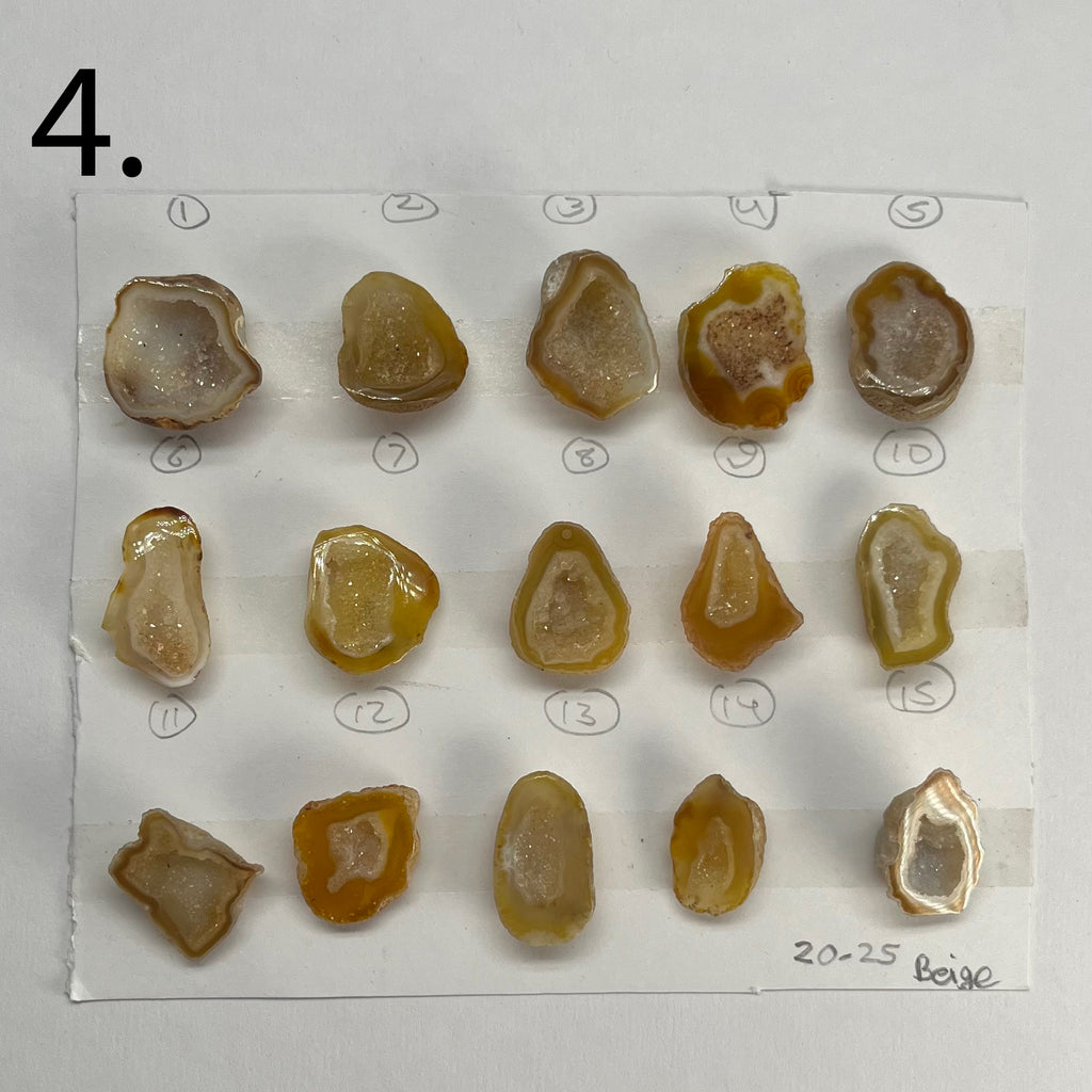 Geode Pendant stone by Selection 20 - 25MM Beige