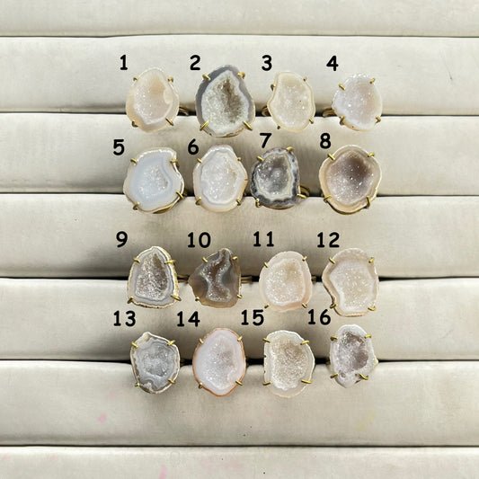 Anokha Kleine Geoden-Statement-Ringe, 15–25 mm, unbegrenztes Funkeln im Leben!!