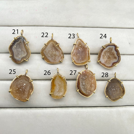 Geode  Bezel Pendant stone by Selection 30 - 40 mm Brown