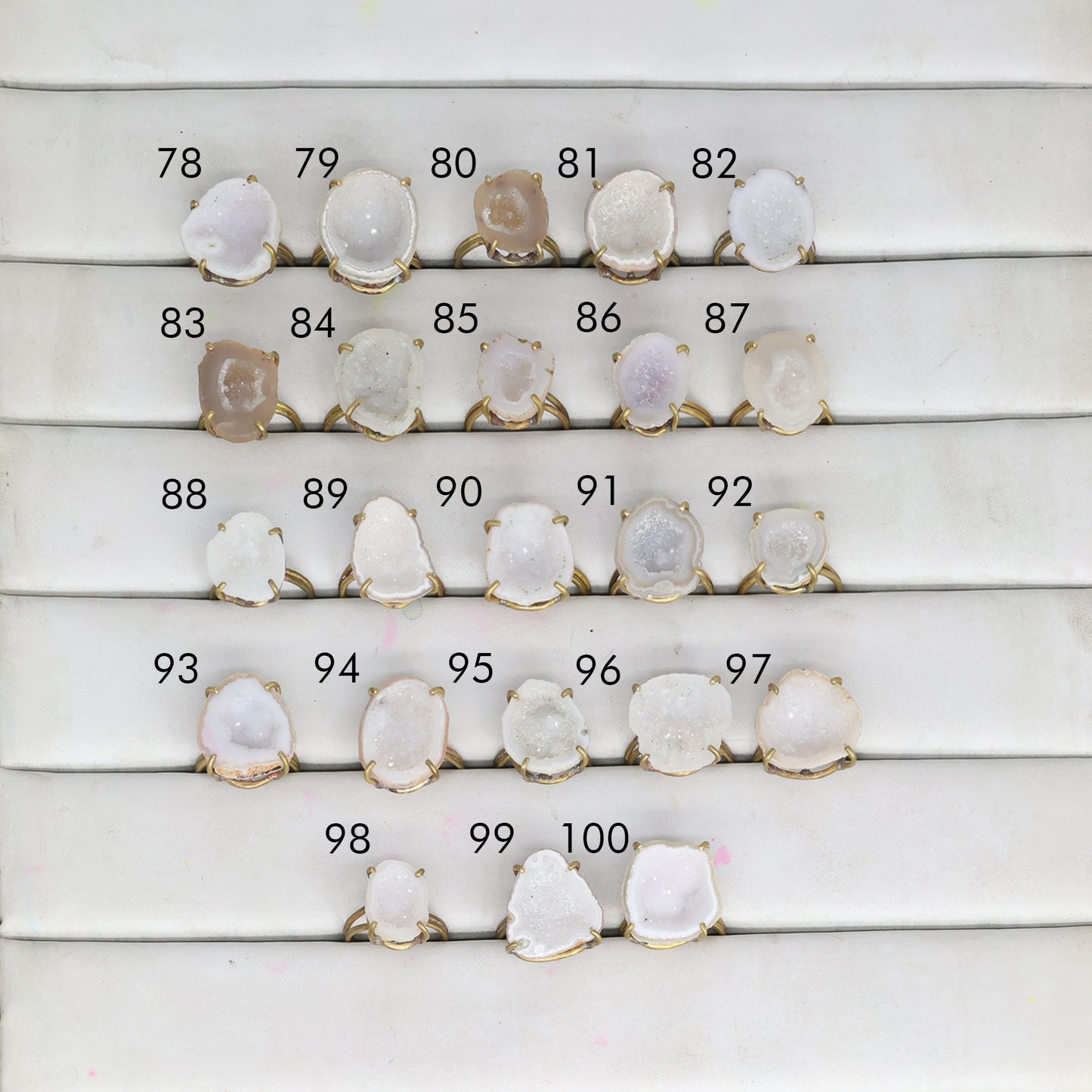 Rings by Selection Anokha Brass Gold Plated 10 - 20 MM white