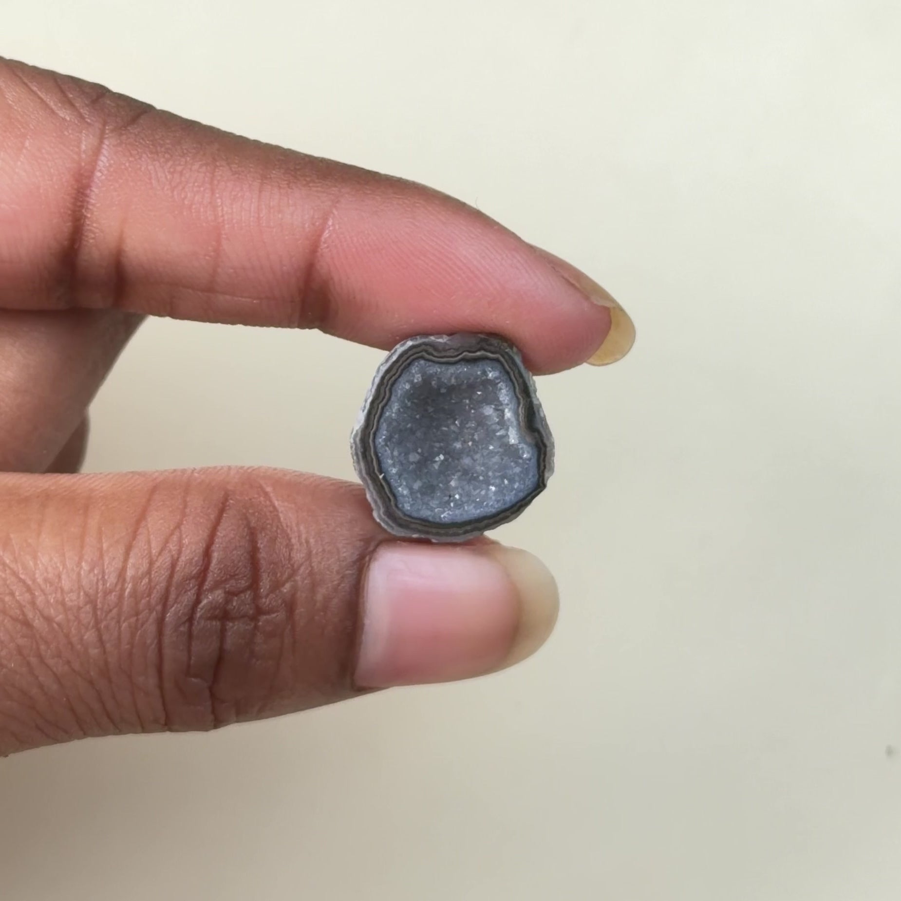 Natural Black Geode Druzy Slice 20–25mm | Bulk Wholesale Ring Stones