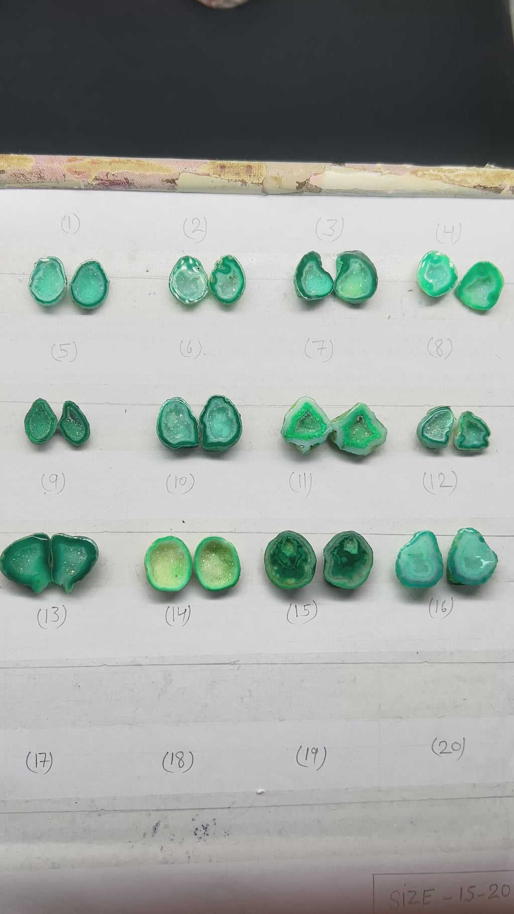 Geode Pairs (Earring) by Selection  15-20 mm Green Color