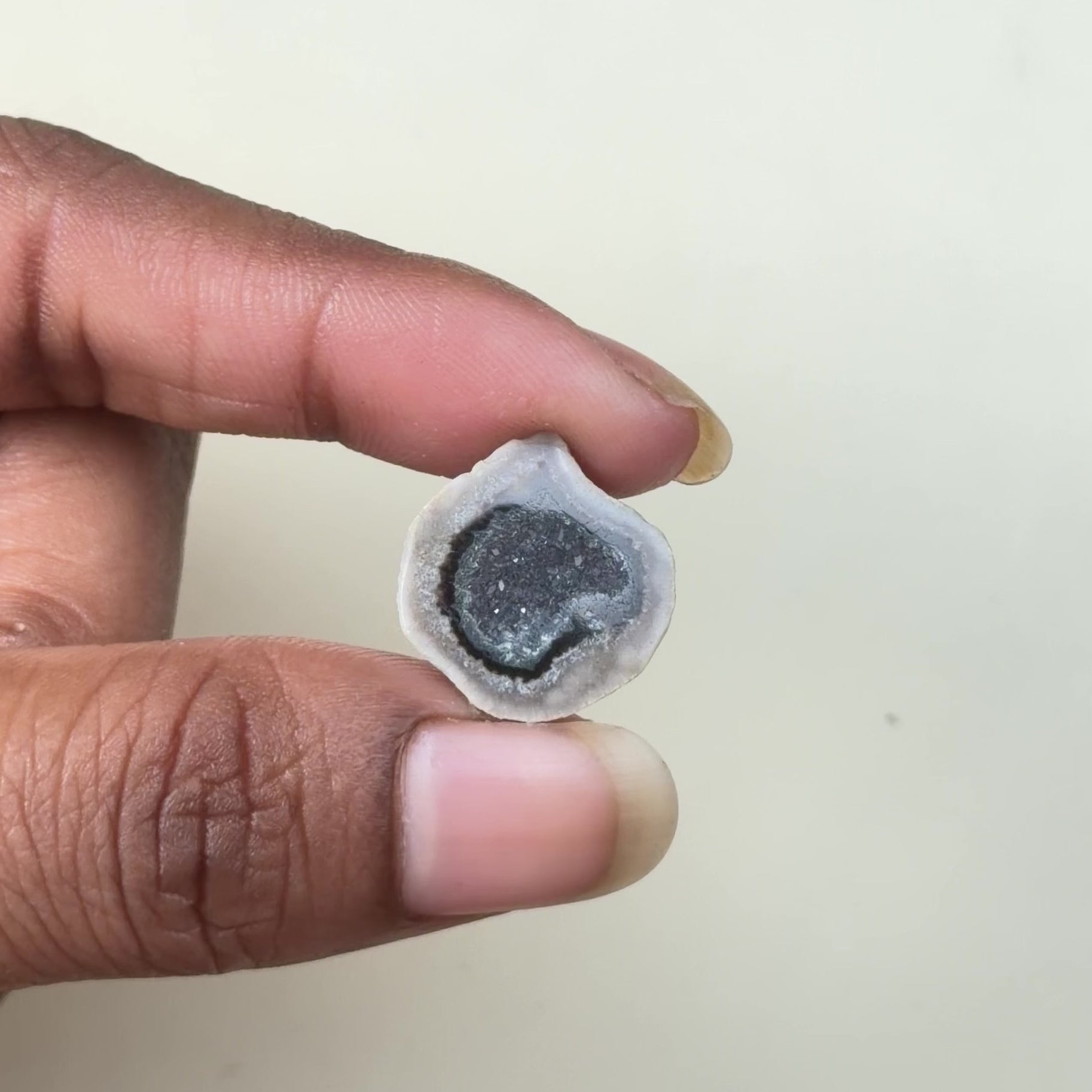 Wholesale Black Agate Druzy Geode 20–25mm | Jewelry Production Supply