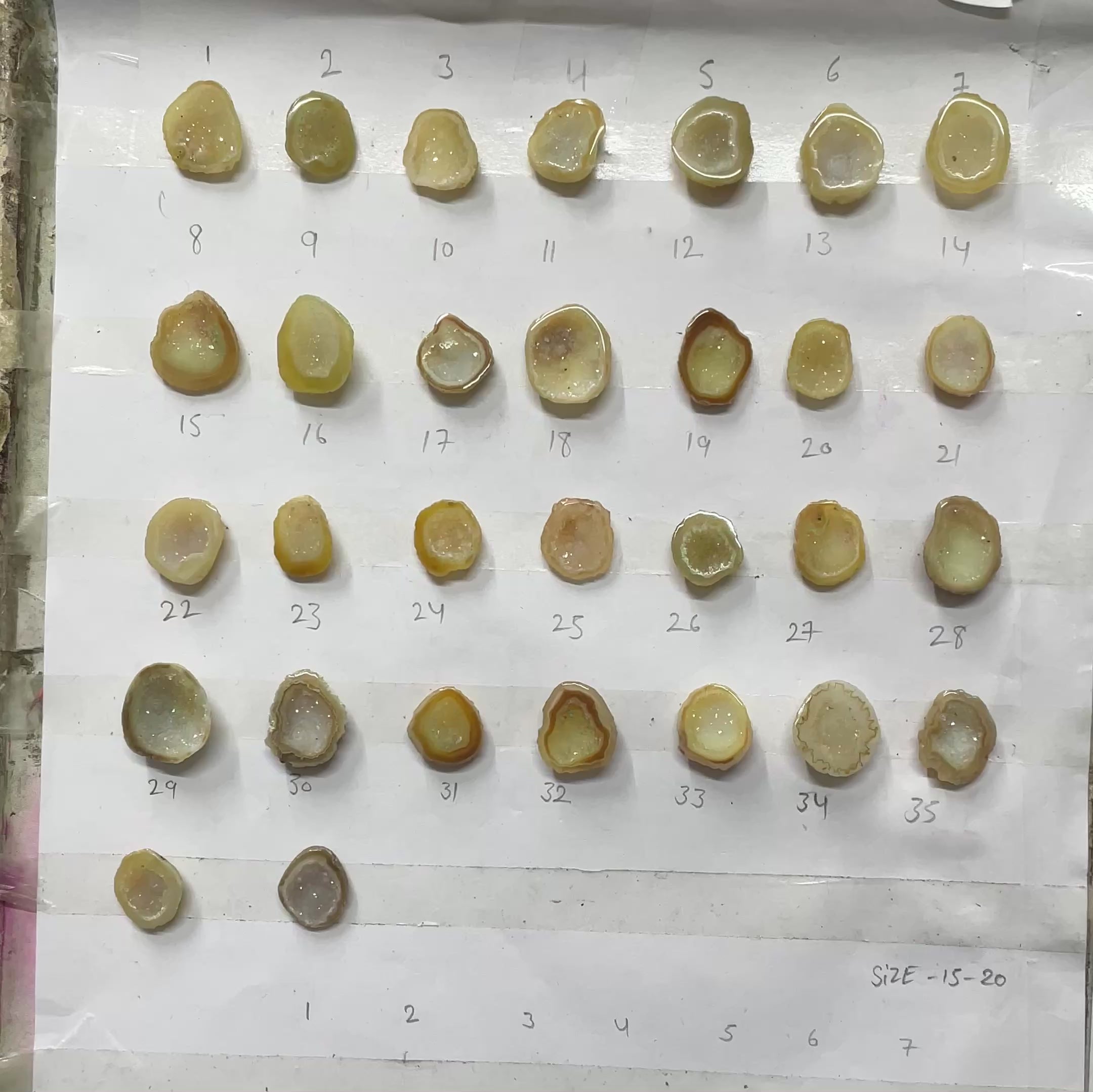 Small Beige Agate Geode Druzy Stones (15–20 mm) – Natural Crystal Pieces for Rings