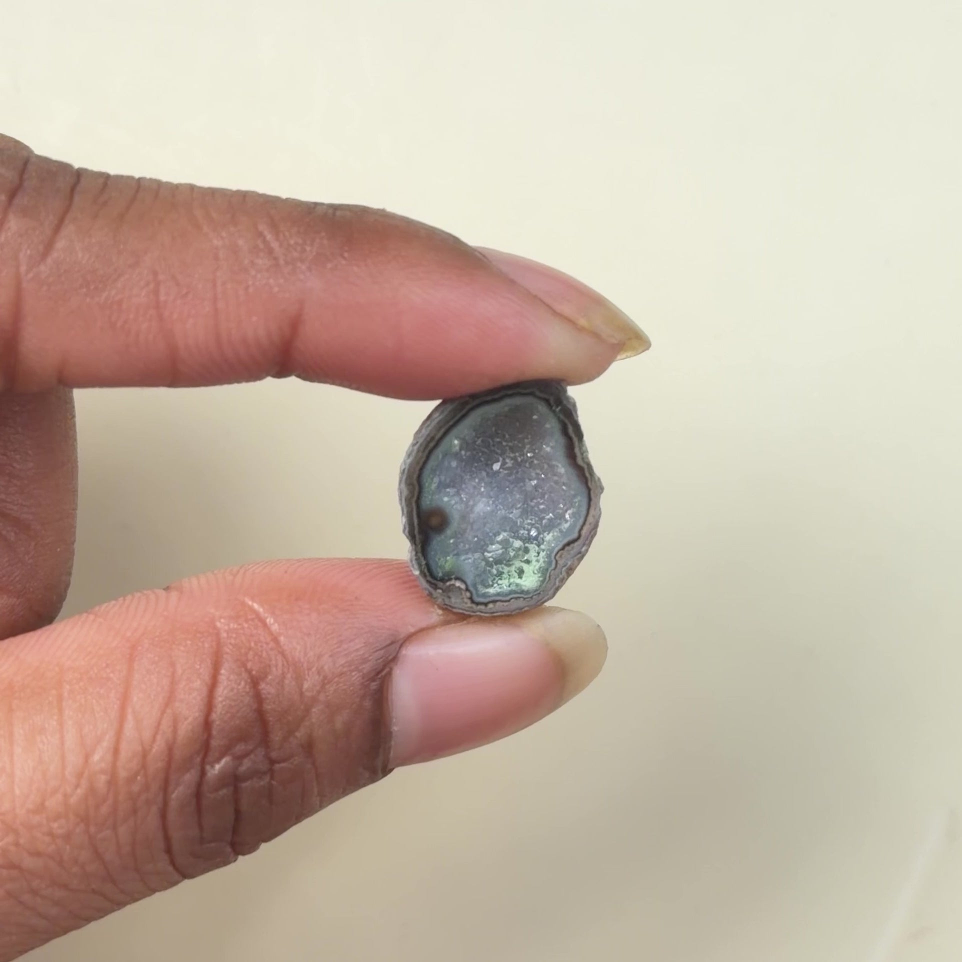 Raw Black Geode Druzy 20–25mm | Agate Slice Stone for Wholesale Jewelry