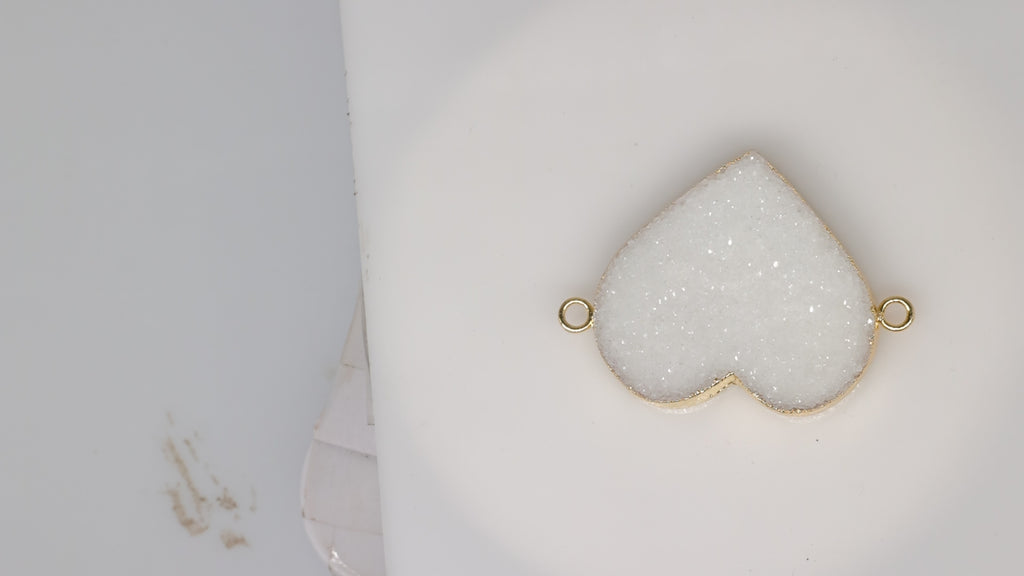 30 - 35 mm, Herz, natürlicher Druzy, Silber oder Gold, eingefasst, Messing, Edelsteinanhänger,