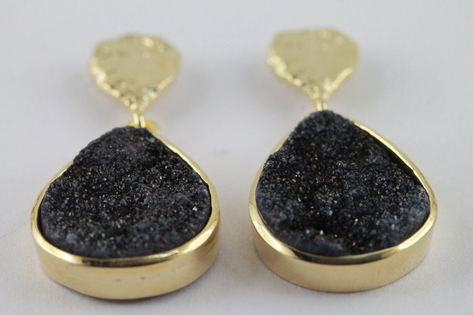 Earrings Natural black Druzy 15 * 20 Pear Hand Crafted in Brass and Gold Plated - Meena Design